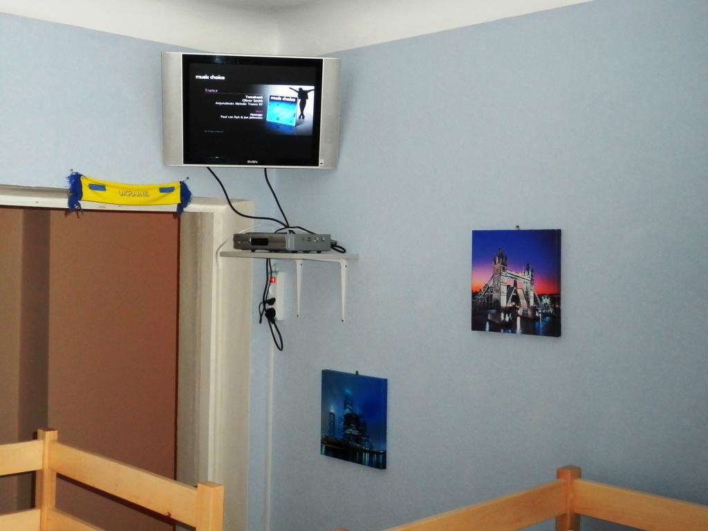 Yourhostel Kiev Dış mekan fotoğraf